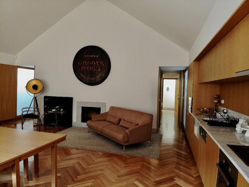 Апартаменты Groove-Wood Loft Вила-Нова-ди-Гая Экстерьер фото